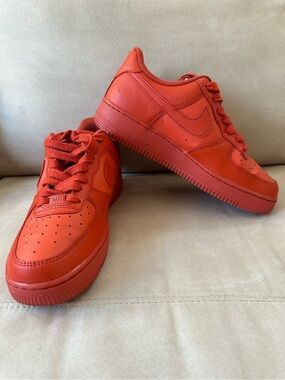 Nike Air Force 1 - Triple Orange - DZ4442-800 – Size Women’s 8 - EUC